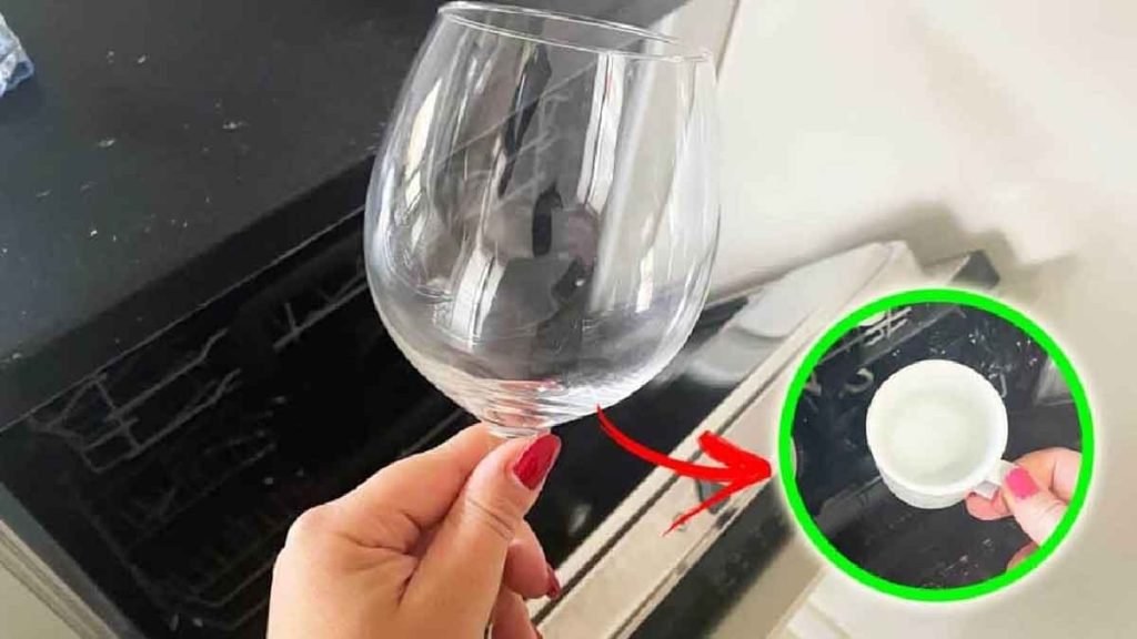 comment avoir des verres brillants au lave vaisselle avec des remedes naturels 1024x576 1